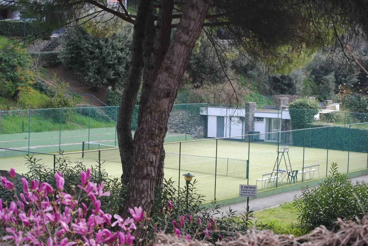 Raggio Di Sole - Pool, Tennis, Parking, Sea View & Relax Rapallo 0*,  Italy